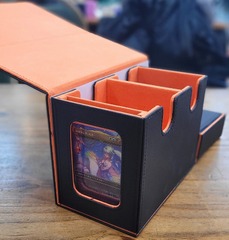 Deckbox 200+ con portadados y display para Commander